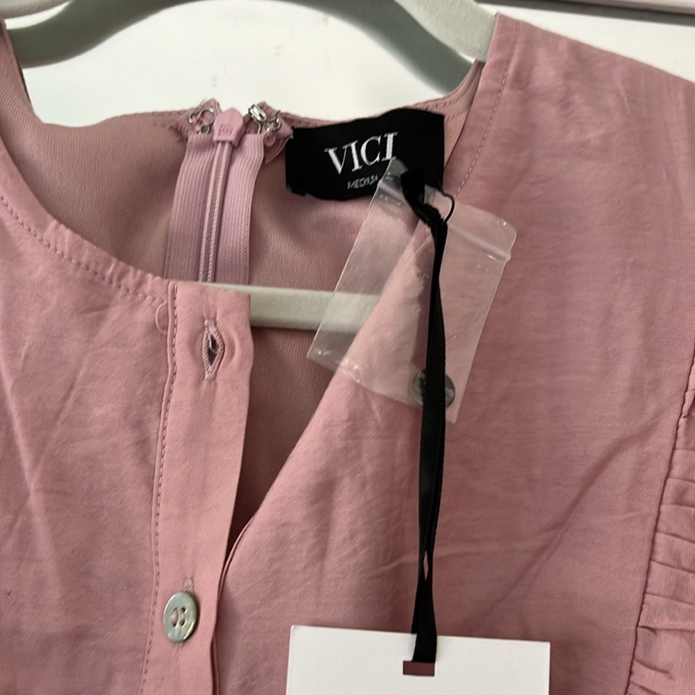 VICI Collection NWT‎ Rose Ruffle Mini Dress Size Medium - Picture 6 of 8